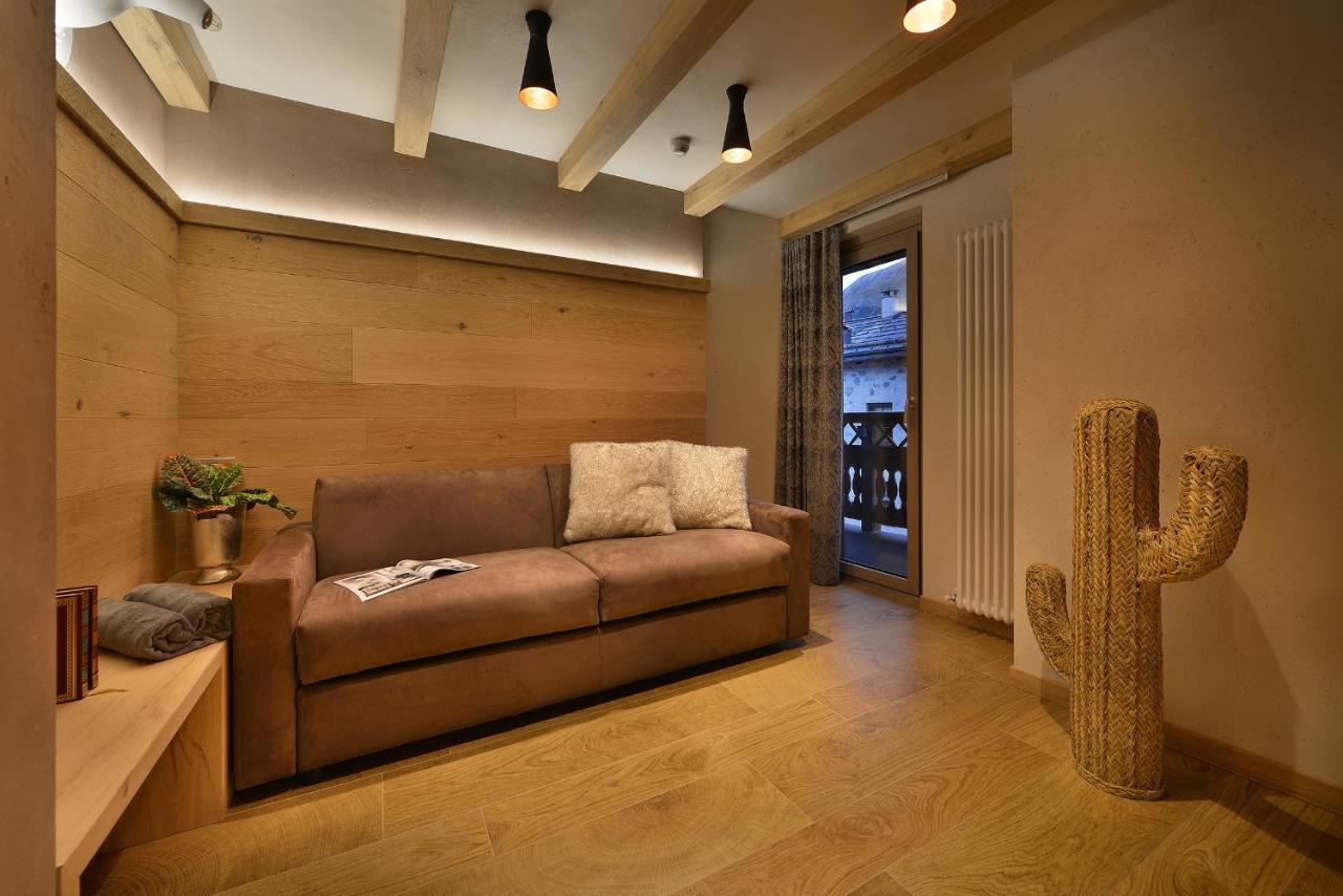 Hotel Compagnoni Livigno Exteriör bild