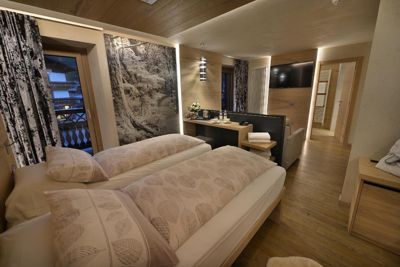 Hotel Compagnoni Livigno Exteriör bild
