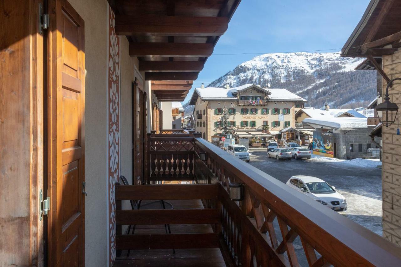 Hotel Compagnoni Livigno Exteriör bild