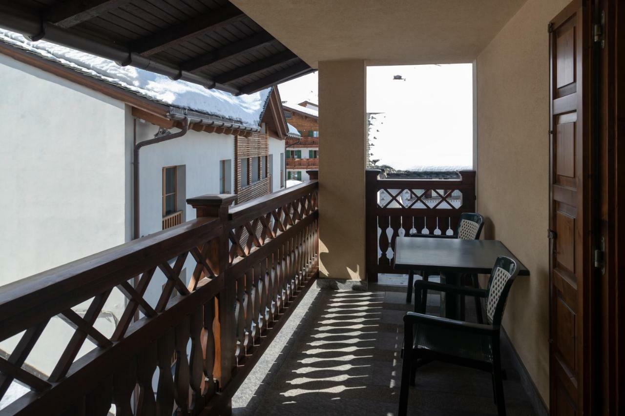 Hotel Compagnoni Livigno Exteriör bild