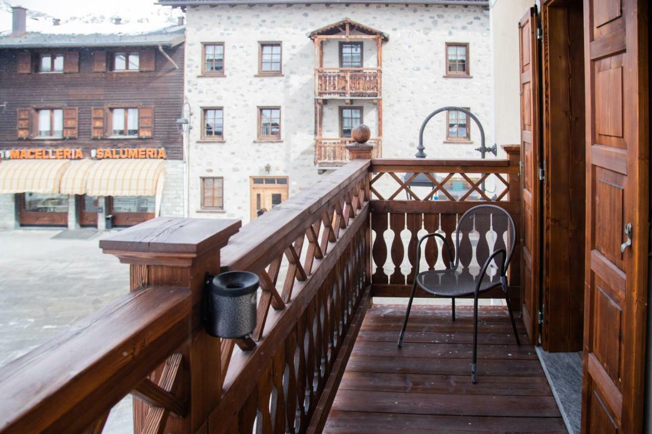 Hotel Compagnoni Livigno Exteriör bild